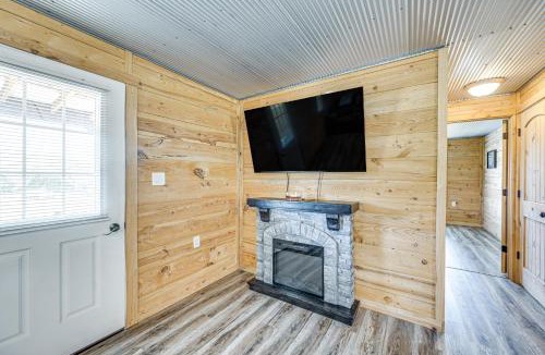 Mammoth Cave House | Fire Pit, Grill! Mammoth Cave Cabin Near Boat Ramp