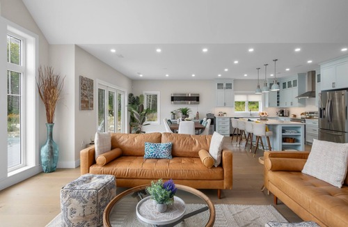 Bayside Villa | Fire & Stone Oceanfront Retreat