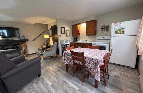 Ephraim Cottage | Fireside South @Ephraim Beach on Ephraim Village Cottages Resort