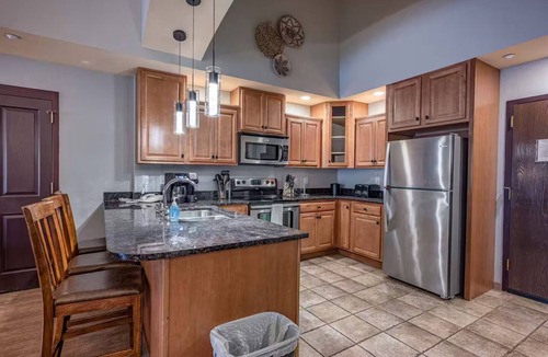 Wisconsin Dells House | First Floor Condo - Pet Friendly!