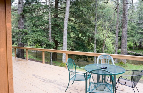 Branch Cabin | Fish & Kayak the Pere Marquette River from this Cozy Cabin on the River Bank