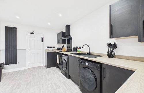 South Shields House | Five Bedroom Home with En Suites