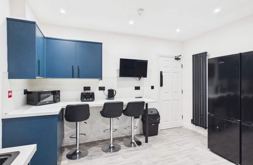 Jarrow House | Five Bedroom Home with En Suites