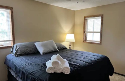 Wadena House | Five bedroom house with yard in town!