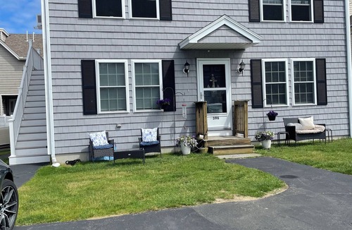 Seabrook House | Five Bedroom Seabrook Beach Home