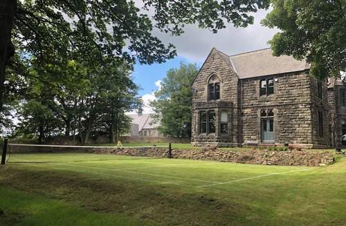 Newbottle House | FLAXSTEAD GRANGE, pet friendly, luxury holiday cottage in Newbottle