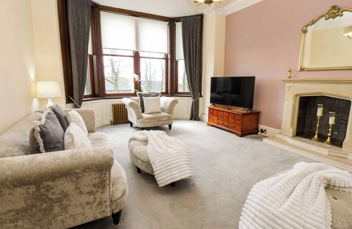 Newbottle House | FLAXSTEAD GRANGE, pet friendly, luxury holiday cottage in Newbottle