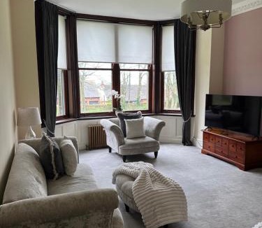 Newbottle House | Flaxstead Grange