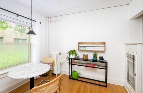 Milwaukee Apartment | Flexhome Economy 1BR Apartment B4