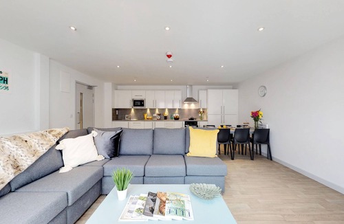 Newcastle-upon-Tyne Apartment | For Students Only The Bridge in Newcastle