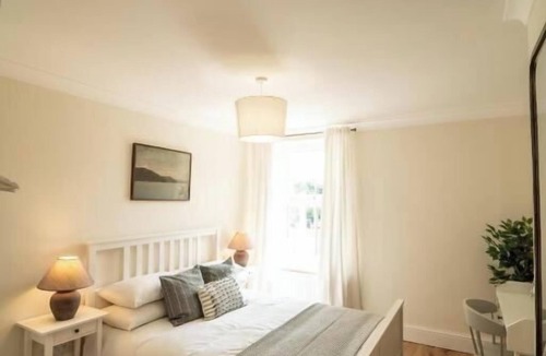 Bellingham House | Foundry Farm House - 4 bedrooms