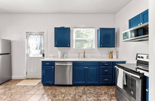 Fort Wayne House | Four-Bedroom Family Home Near Downtown | Spacious & Comfortable