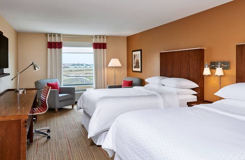 Fargo Hotel | Four Points by Sheraton Fargo Medical Center