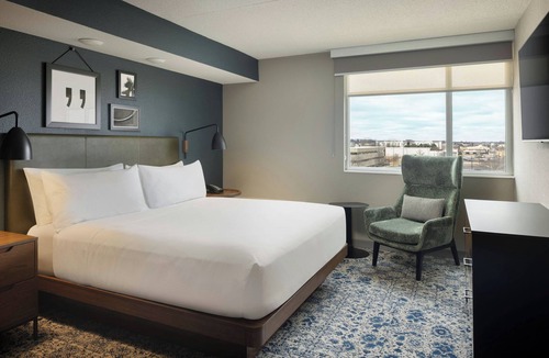 Saginaw Hotel | Four Points by Sheraton Saginaw