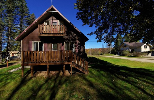 Cadillac Ski Chalet | Four Season Chalet at Caberfae/3BR/Pet-Friendly