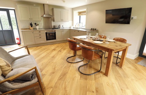 Mappleton Cottage | Fox's Den
