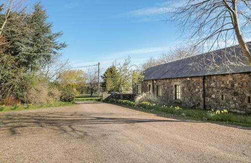 Akeld House | Foxglove Covet