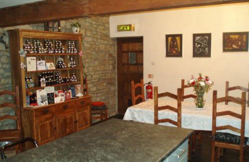 Fence Bed & Breakfast | Foxhill Barn