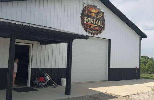 Moravia House | Foxtail Lodge- Lake Rathbun gem!