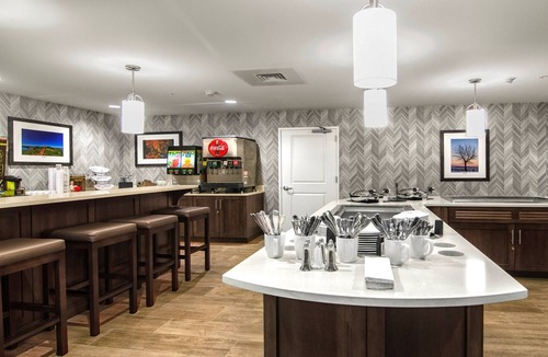 Marquette Condo | Free Breakfast Buffet. Downtown Marquette. King Suite. Near Northern Michigan University!