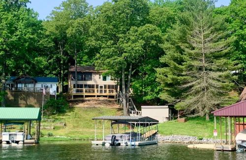 Goreville House | French Country Cabin Dock & Screened Porch