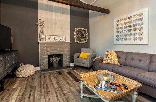 Goreville House | French Country Cabin Dock & Screened Porch