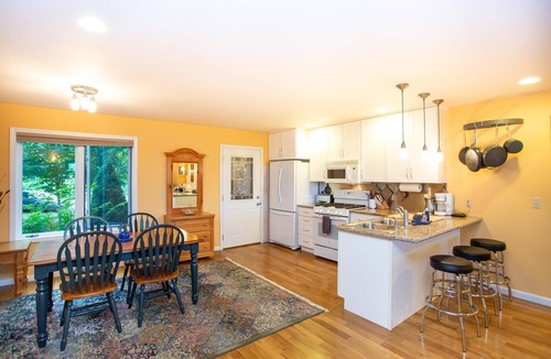 Grand Marais House | French Quarters - Shared duplex, Lake Superior Front Property