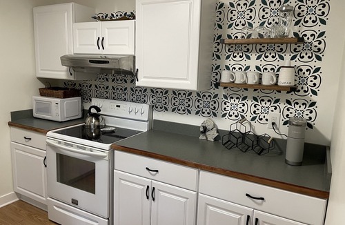 Traverse City House | Freshly Renovated Ranch Close to Town and Ready for Summer Fun!