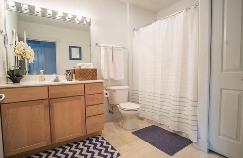 Historic Third Ward Apartment | Frontdesk 132 Jefferson St Apts Milwaukee's Third Ward