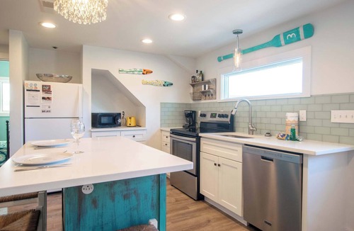 Chatham Condo | Full Renovation! Amazing Spot with Views!