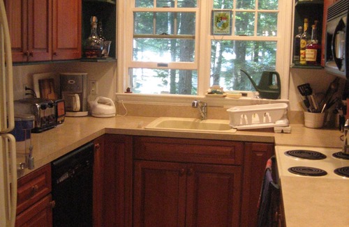 South Casco House | Full Season Beautiful Lakefront Retreat With Year Round Attractions