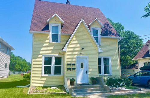 Minot Apartment | 🌞 Fully Furnished Kitchen + Laundry + Free Wi-Fi