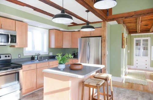 Freeport House | Fully Updated Airy Historic Home in South Freeport