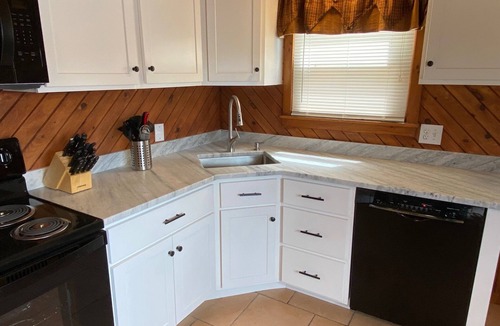 Oxford House | Fun Lakefront Home with gorgeous views; swim, fish, boat, kayak, Hot Tub, Casino