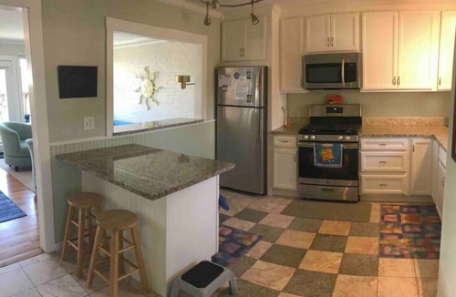 East End House | FunJoy Hill - The Perfect Location!