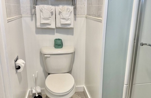 Hulls Cove Hotel | Gallaghers Travels Room 7