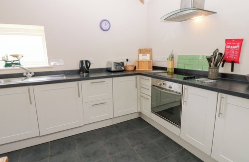 Hexham Cottage | GALLOW LAW COTTAGE, pet friendly, with open fire in Bellingham