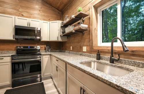 McArthur Cabin | Game Haven | Hocking Hills, Game Room, Hot Tub