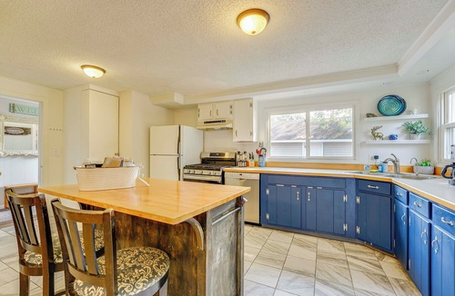 Ludington House | Game Room, Fire Pit! Family Home By Lake Michigan