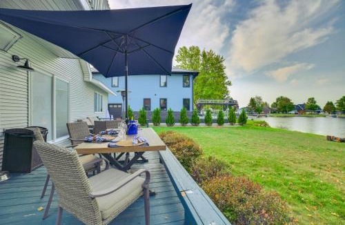 Lake City House | Game Room & Hot Tub! Waterfront Lake City Getaway