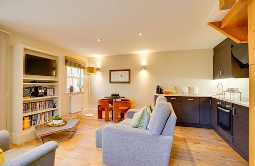 Alnmouth Cottage | Garden Stable: Cosy Stone Cottage with Parking