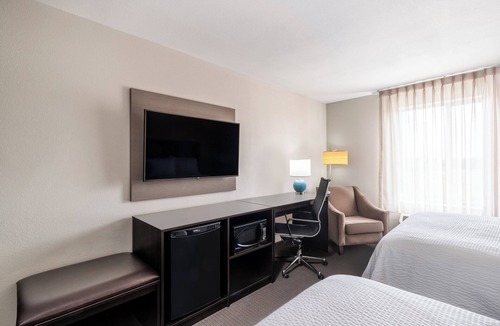 Clarksville Hotel | Garner Hotel Clarksville Northeast by IHG