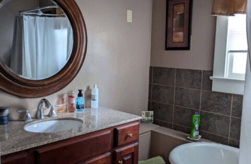 Lancaster House | Gate House (2 Doubles + 1 Single - 2nd Floor)