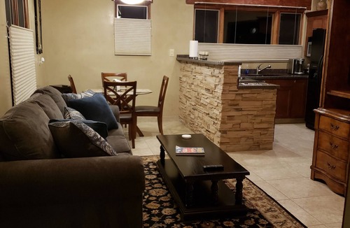 Albuquerque House | Gated Guest House near Rio Grande