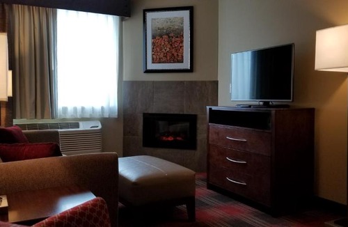 Tea Hotel | Gateway Park Hotel and Suites - Sioux Falls -Tea