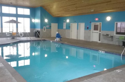 Tea Hotel | Gateway Park Hotel and Suites - Sioux Falls -Tea