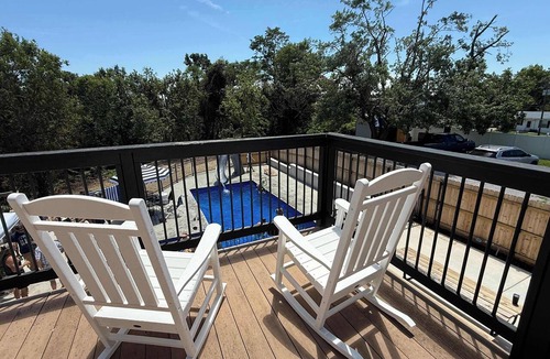 Williamstown House | Gather Together - Home for 20 - Pool AND Hot Tub!