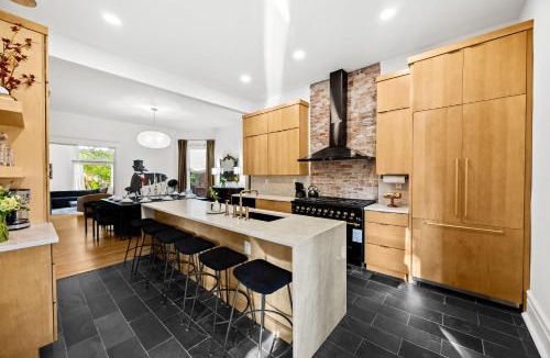 Cherokee Triangle House | Gatsby Estate Luxe 7BR Retreat with Game Room