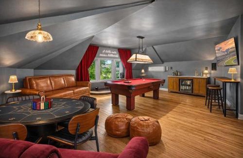 Cherokee Triangle House | Gatsby Estate Luxe 7BR Retreat with Game Room