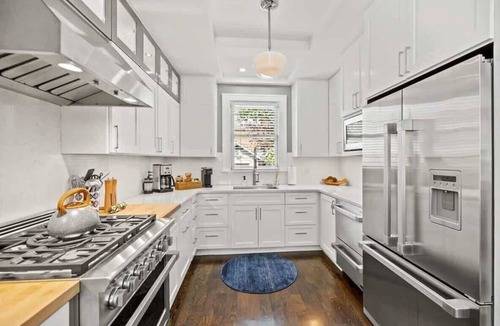German Village House | German Village Serenity, Steps to Schiller Park